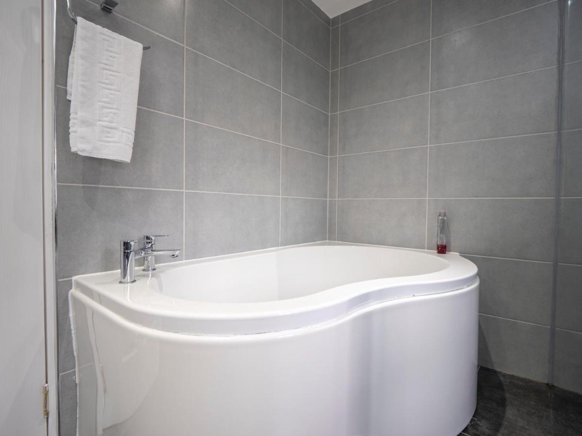 Blackbull Hotel Tarbolton Dış mekan fotoğraf